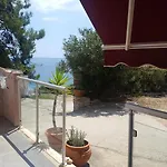 Maraki Ξενοδοχείο *