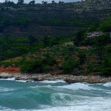 Maraki Hotel Thimonia